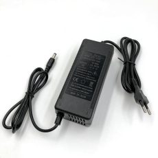 chargeur-de-scooter-electrique-546v-2a-pour-batterie-li-ion-48v-e-bike